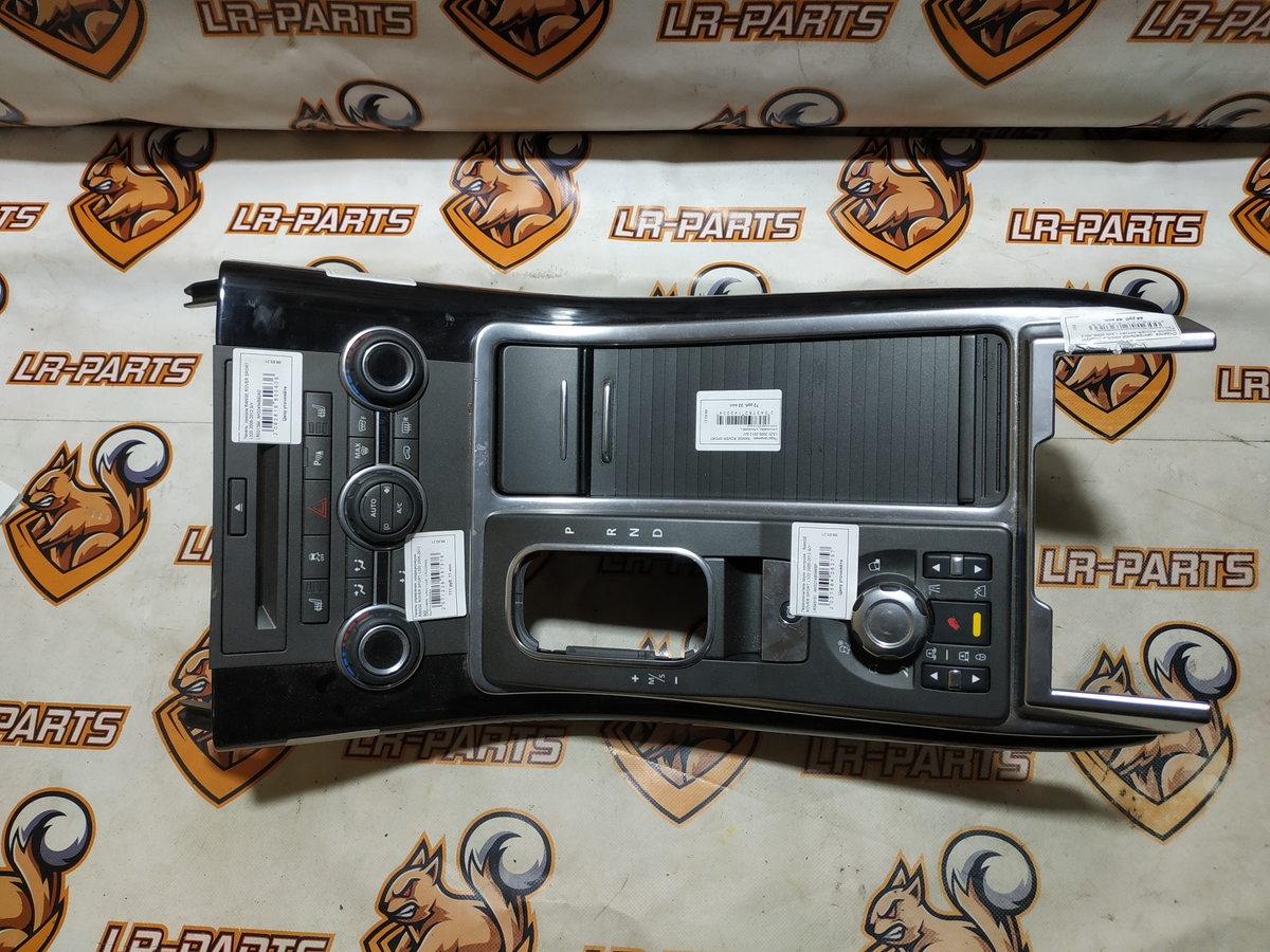 LR021394 Panel Konsoli RANGE ROVER Sport L320 2005-2012 używany